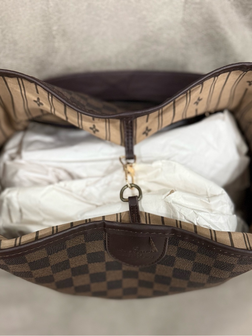 Brown Damier Ebene Canvas woman’s  Tote NOT AUTHENTIC!!!! - Picture 5 of 9